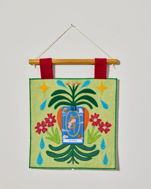 Daily Tarot Card Display - Pistachio Heart