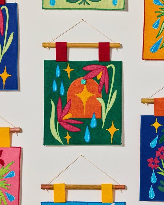 Daily Tarot Card Display - Emerald Window